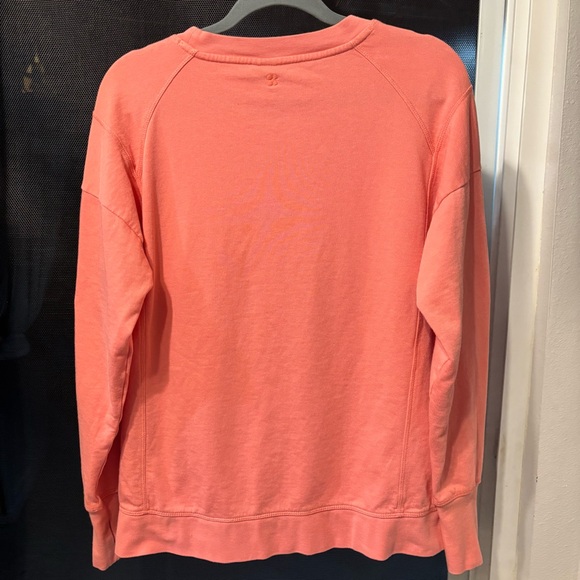 Sweaty Betty After Class Longline Crew Neck Sweatshirt in Melon Pink - Picture 6 of 13